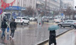 Mayıs'ta Kar Şoku: Şehir Merkezi Beyaza Büründü