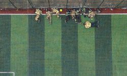 Yangında Bitap Düşen İtfaiye Erleri Böyle İstirahate Çekildi