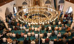 Elmalı’nın Tarihi Mirası Yeniden Hayat Buldu: Ömer Paşa Camii İbadete Açıldı