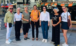 Başkan Özçelik'ten Hayvan Hakları Savunucusu Kadınlara Ağır Sözler: ''Atın Bunları Dışarıya''