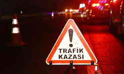 Alanya’da 2 Otomobil Çarpıştı