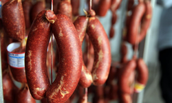 Halk Sağlığı Tehlikede! 11 Sucuk Markasında Hileli Üretim Ortaya Çıktı