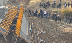Diyarbakır Viyadük'te İnşaat Çöktü
