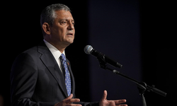 Özgür Özel’den Grup Toplantısında Sert Çıkış: “Antalyalı Çiftçi Ayakta Kalmakta Zorlanıyor”