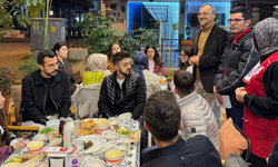 Türk Kızılay Alanya Şubesi’nden Üniversite Öğrencilerine “Anne Eli İftarları”