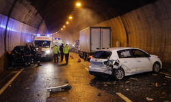Bolu Dağı Tüneli’nde Zincirleme Kaza: 1’i Çocuk 5 Kişi Yaralandı