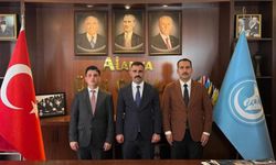 Alanya Ülkü Ocakları’nda Görev Değişimi: Başkanlık Mehmet Öz’e Devredildi