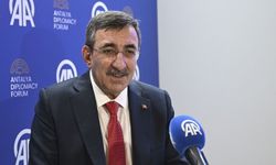 Cevdet Yılmaz: Türkiye Diplomasinin Öncülüğünü Yapıyor