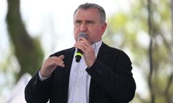 Bakan Bak’tan Ailelere Çocuklar İçin Uyarı