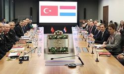 Bakan Çiftçi, Hollandalı Mevkidaşı Van Weel ile Görüştü