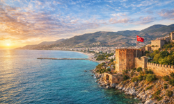 Alanya Turizmde Küresel Büyümeden Payını Alıyor