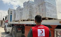Türkiye'den İran'a Sağlık Köprüsü: 9 Tır Tıbbi Yardım Gönderildi