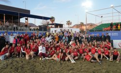 Plaj Voleybolu Sezonu Alanya’da Açıldı