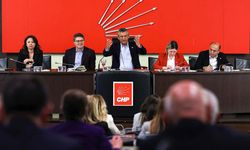 CHP’de Toplantı Sonrası Yol Haritası: Gözler Kurultay Kararına Çevrildi