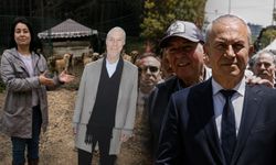 Alanya’da “maket” Gerilimi! Eleştiriden Mitinge Uzanan İronik Görüntü