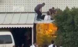Antalya’da Korku Dolu Anlar: Genç Kadın İkinci Kattan Çatıya Düştü