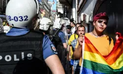 İstanbul'da Onur Yürüyüşü Öncesi Yasak Kararı! İki İlçede Tüm Eylemler Durduruldu