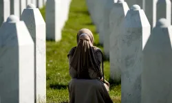 Srebrenitsa'da Acı Dinmiyor: 10 Soykırım Kurbanı Daha Toprağa Verildi