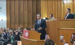 Özgür Özel'den CHP Grup Toplantısında Veda: "Yeni Partimizi Kuruyoruz"