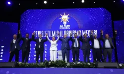 Tuzla, Çekmeköy Ve Şile AK Parti'ye Geçti: Rozetleri Cumhurbaşkanı Erdoğan Taktı