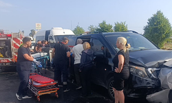 Manavgat’ta Zincirleme Kaza: 6 Araç Birbirine Girdi, 17 Kişi Yaralandı