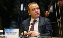 Muhittin Böcek O İsmi İşaret Etti: ''‘’Kimin Adliye Koridorları Aşındırdığını Biliyorum”