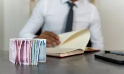 Memurlara İki Kez İkramiye Teklifi Meclis’te