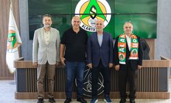 Mustafa Tuna’dan Alanyaspor’a Anlamlı Ziyaret: "En Güçlü Desteği ALTSO Verecek"