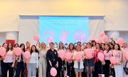 Alanya Üniversitesinde Pembe Balonlarla Farkındalık