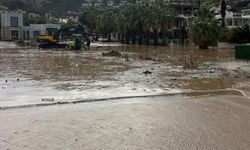 Bodrum’da Sağanak Yağış Hayatı Olumsuz Etkiledi! Yollar Suyla Doldu