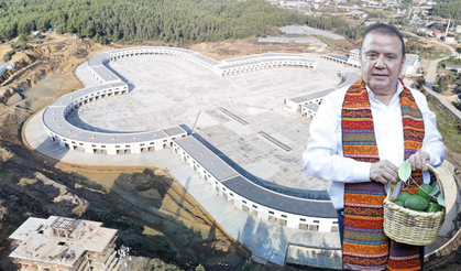 YENİ ALANYA HAL PROJESİ 6 YILDIR BEKLEMEDE: ÇİFTÇİLERDEN MUHİTTİN BÖCEK'E SERT TEPKİ