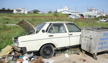 Bu da Oldu: Buzdolabı, Televizyon Derken Fiat Tofaş Otomobil de Çöpe Atıldı