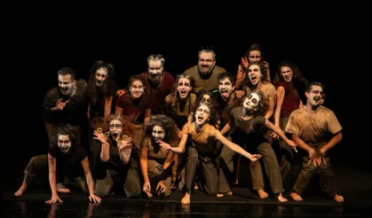 İzmir'de 'Şehirler Yollar Hikayeler' prömiyeri