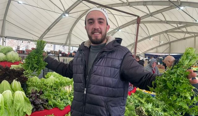 Gazetecilik ve Habercilik Bölümünü Bitirdi Şimdi Pazarcılık Yapıyor