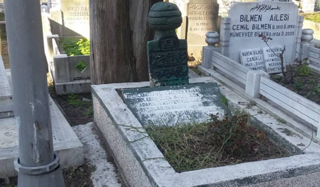 "Karı Dırıltısından Öldü" Yazılı Mezar Taşıyla Dikkat Çeken Halil Ağa'nın İlginç Hikayesi