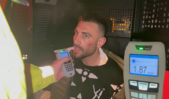 "Ne Memuru, Alkol Bey?" Dedi, Başladı Askerlik Anılarını Anlatmaya