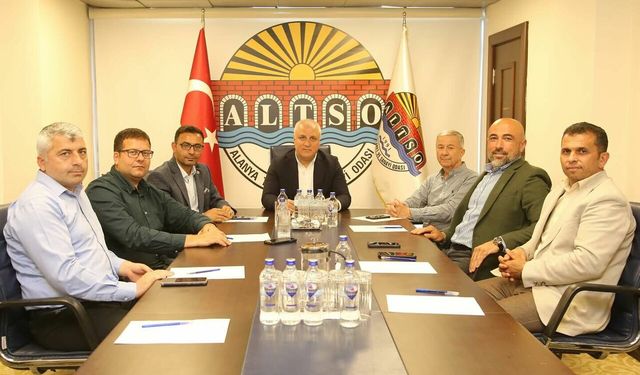 Alanya’da Tarım Zirvesi: Fuarlar ve Üretici Destekleri Masaya Yatırıldı