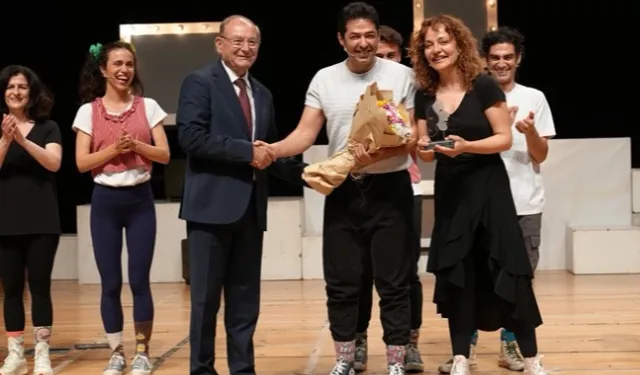 Denizli’de 10 günlük tiyatro şöleni "Deli Bayramı" ile taçlandı