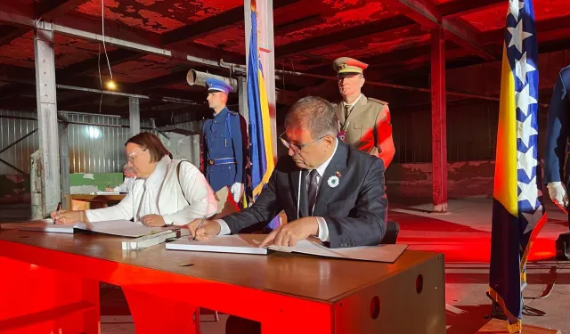 Başkan Tugay Bosna’da Srebrenitsa Katliamı’nın kurbanlarını andı