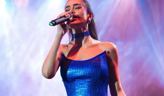 Elif Buse Doğan 'yaz' hızını kesmiyor