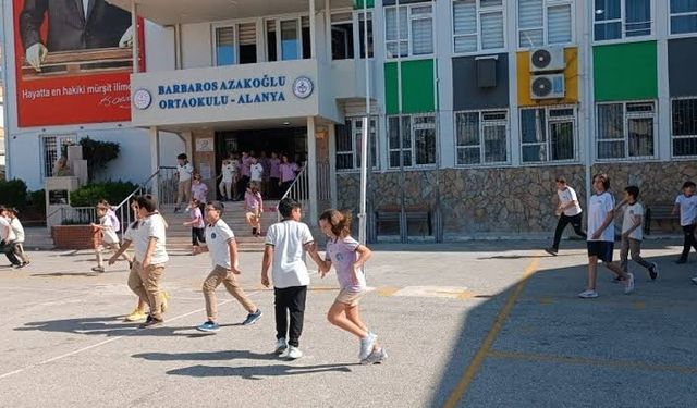 Antalya Ve Alanya’da Turizm Çalışanlarından “Kölelik Yasası” Tepkisi: İş Bırakma Eylemi Gündemde