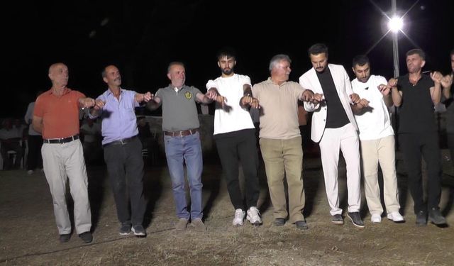 Düğün Halayında Kalp Krizi Geçiren Adam Hastanede Entübe Edildi