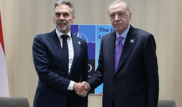 Cumhurbaşkanı Erdoğan'dan yoğun diplomasi... Putin ve Schoof ile görüştü