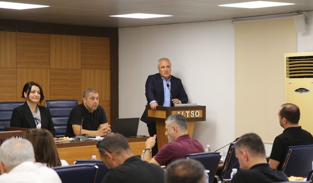 Başkan Erdem'den Yangın Yönetmeliği İçin Kritik Çağrı: "Turizmin Geleceği İçin Katılım Şart"