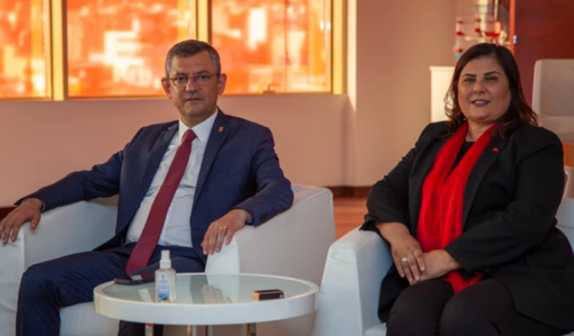 CHP’li Özlem Çerçioğlu Zehir Zemberek Sözlerle CHP'den İstifa Etti