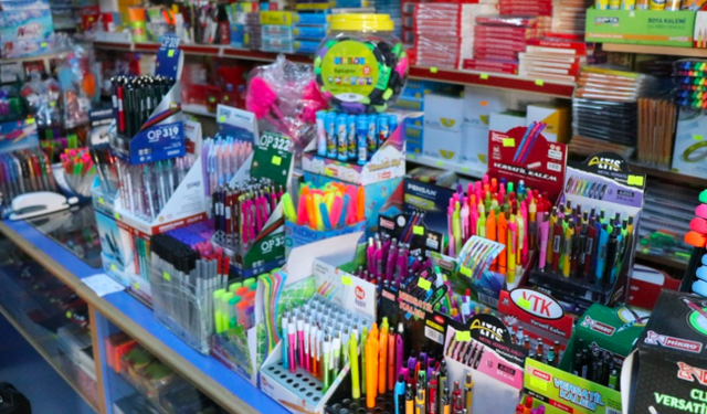 Alanya’da Velilere Okul Alışverişi Uyarısı: “İnternetten Değil, Kırtasiyeden Alın!”