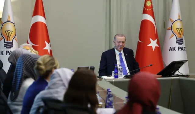 Cumhurbaşkanı Erdoğan, AK Partili kadın belediye başkanlarıyla buluştu