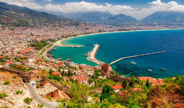 Rus Turistlerin Yeni Rotası: Alanya’ya Yeni Rakip Mi Geliyor?