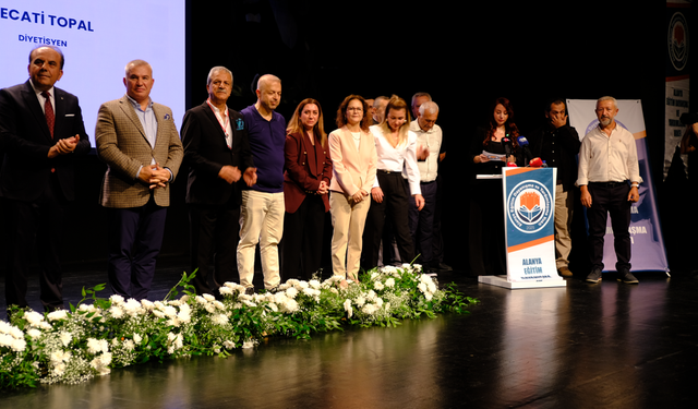 Mehmet Şahin’den Alanya’ya Vefa: Eğitim ve Dayanışma Vakfının Tanıtımı Yapıldı