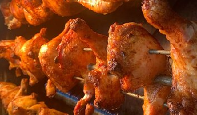 Alanya'da Kızarmış Tavuk Yiyenler Dikkat: Uzmanlar Uyarıyor